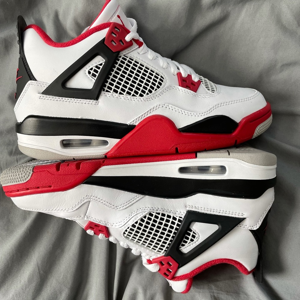 Brand New ‘Fire Red’ Jordan 4